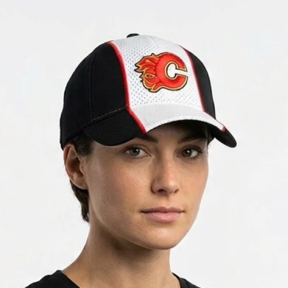 CCM Calgary Flames Black and Red Hockey Cap